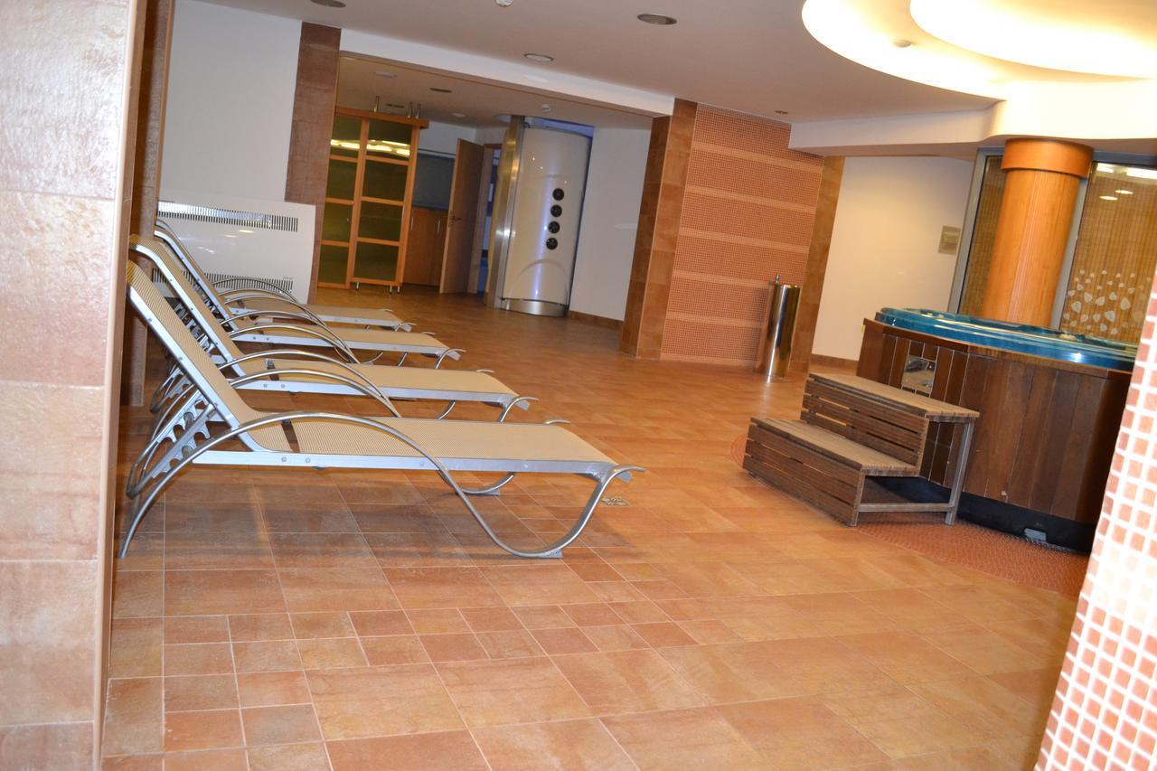 Debreceni Postas Ueduelo Exterior photo